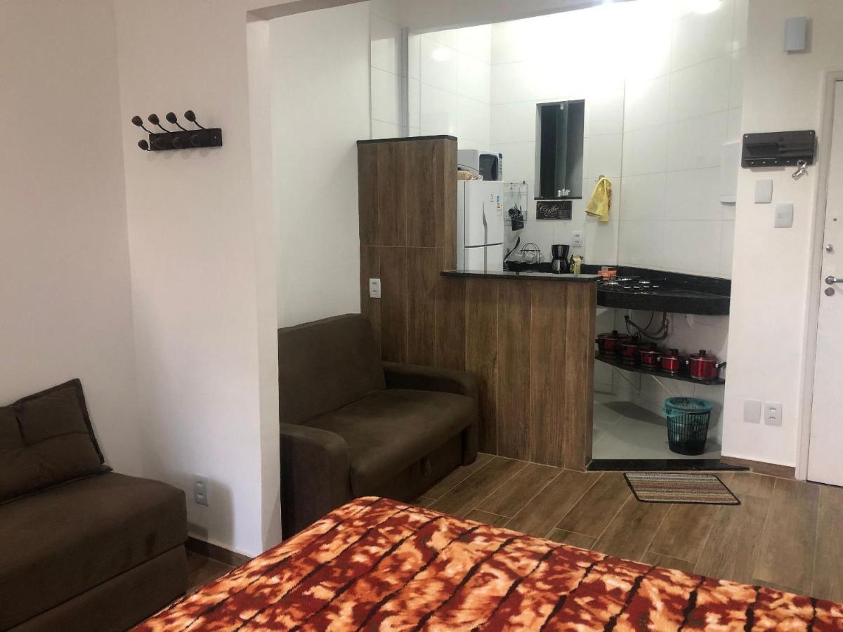 Copacabana rua tranquila e arborizada perto de tudo Posto 2 Río de Janeiro Exterior foto